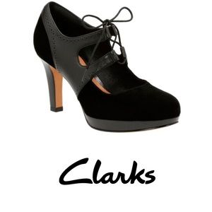 Clarks Artisan Delsie Glee Mary Jane Pump